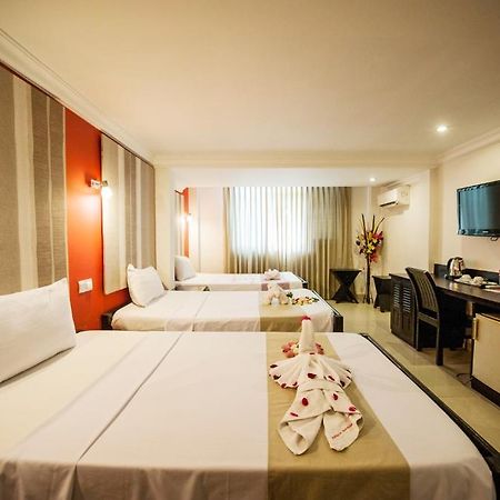 Angkor International Hotel Пномпень Экстерьер фото