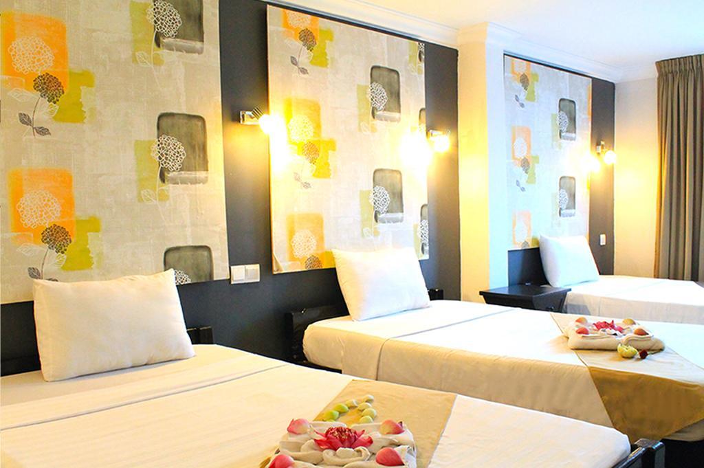 Angkor International Hotel Пномпень Экстерьер фото