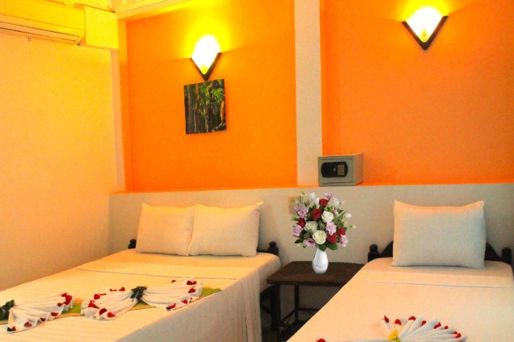 Angkor International Hotel Пномпень Экстерьер фото